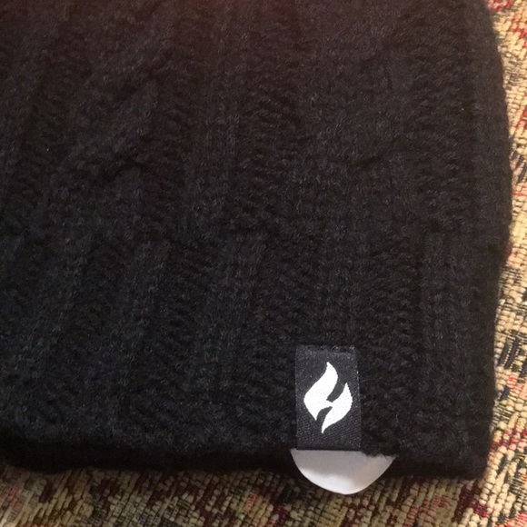 New! Heat Holders Black Cable Knit Plush Faux Fur Lining Thermal Hat One Size - Picture 8 of 10